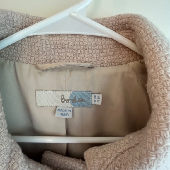 Boden cream scalloped snap button front coat Size 12R - Picture 4 of 7
